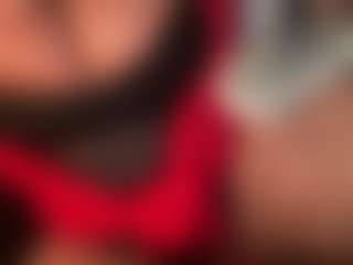 Spettacolo in cam dal vivo con thickfreakylatina - Cougar su Camsoda