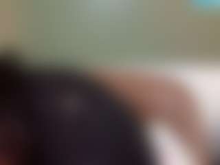 thickfreakylatina's Live Sex Cam Show