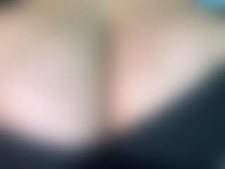 Live cam show with thickfreakylatina - Slender on Camsoda