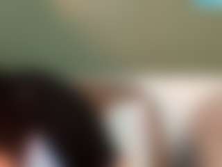 thickfreakylatina's Live Sex Cam Show