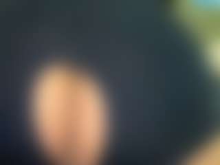thickfreakylatina's Live Sex Cam Show