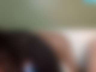 thickfreakylatina's Live Sex Cam Show