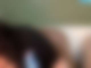 thickfreakylatina's Live Sex Cam Show