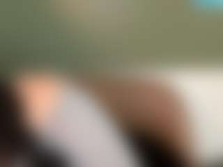 thickfreakylatina's Live Sex Cam Show