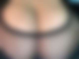 thickfreakylatina's Live Sex Cam Show