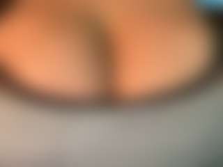 thickfreakylatina's Live Sex Cam Show