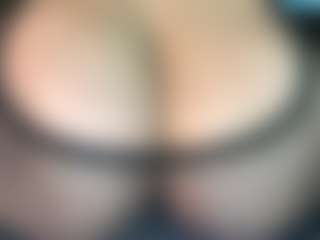 thickfreakylatina's Live Sex Cam Show