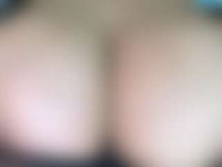 thickfreakylatina's Live Sex Cam Show
