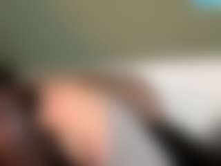 thickfreakylatina's Live Sex Cam Show
