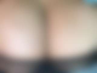 thickfreakylatina's Live Sex Cam Show
