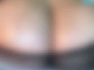 thickfreakylatina's Live Sex Cam Show