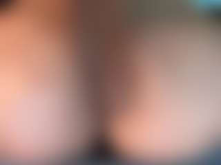 thickfreakylatina's Live Sex Cam Show