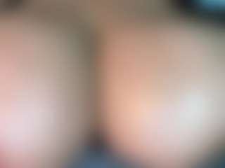 thickfreakylatina's Live Sex Cam Show