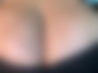 thickfreakylatina's Live Sex Cam Show