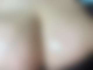 thickfreakylatina's Live Sex Cam Show