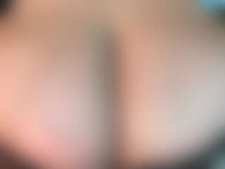 thickfreakylatina's Live Sex Cam Show