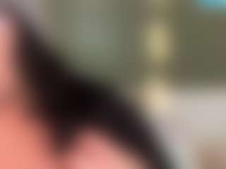 thickfreakylatina's Live Sex Cam Show