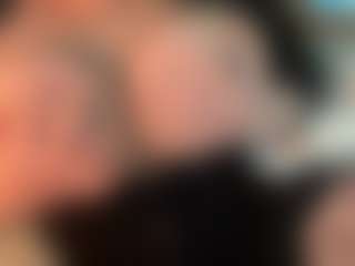 thickfreakylatina's Live Sex Cam Show