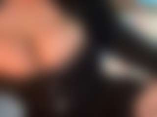 thickfreakylatina's Live Sex Cam Show