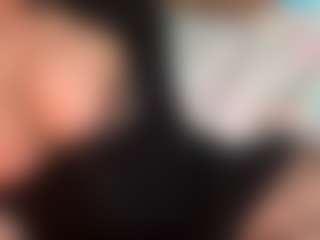 thickfreakylatina's Live Sex Cam Show