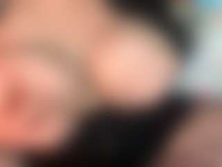 thickfreakylatina's Live Sex Cam Show