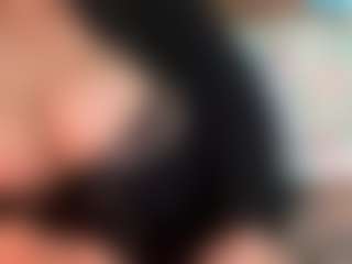 thickfreakylatina's Live Sex Cam Show