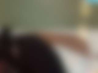 thickfreakylatina's Live Sex Cam Show