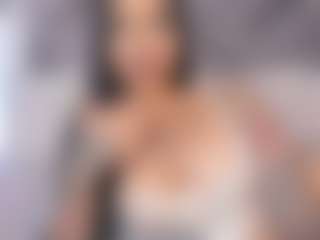 Live cam show with Coco D'Amore - Sexting on AdultVida.com