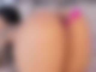 Live cam show with Coco D'Amore - Striptease on justonemore.cc