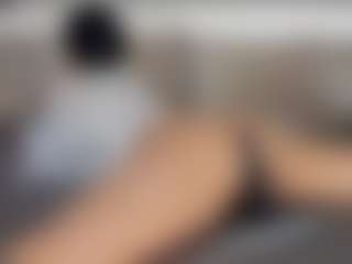 Live cam show with Coco D'Amore - Big Tits on Dolls Live
