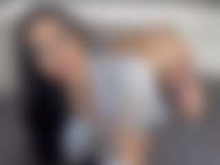 Live cam show with Coco D'Amore - Deepthroat on liverealitysex.com