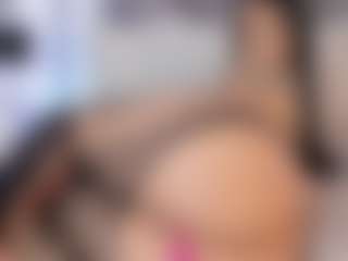 Live cam show with Coco D'Amore - Public on madthumbs