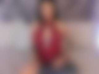 Live cam show with Coco D'Amore - Striptease Young Adult on livesuperchat.net