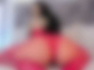 Live cam show with Coco D'Amore - Fingering Ebony on Chatstar