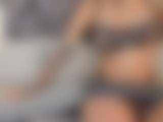Live cam show with Coco D'Amore - Squirt Young Adult on Gym Cam Girls