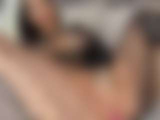 Live cam show with Coco D'Amore - Ebony Squirt on slutload