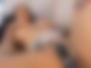 Live cam show with Coco D'Amore - Black Fetish on dropp.cam