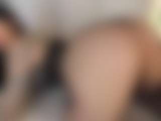 Live cam show with Coco D'Amore - Strip on Camsoda