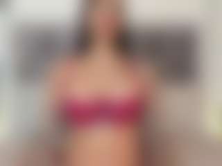 Pokaz na żywo z Coco D'Amore - Ebony Squirt na Camsoda