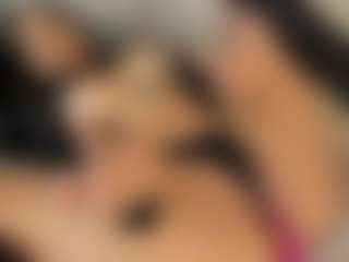 Live cam show with Coco D'Amore - Squirt on Camsoda