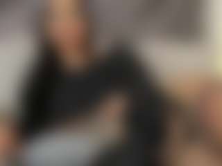 Live cam show with Coco D'Amore - Squirt on Camsoda