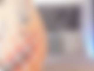 Live cam show with Coco D'Amore - Public on Hubzter Live