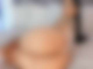 Live cam show with Coco D'Amore - Ebony Lovense on Camsoda | colombia
