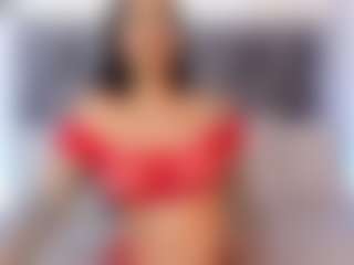 Live cam show with Coco D'Amore - Striptease on CamSodaAdn