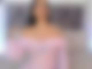 Live cam show with Coco D'Amore - Ebony Shaved Pussy on CSO-WL