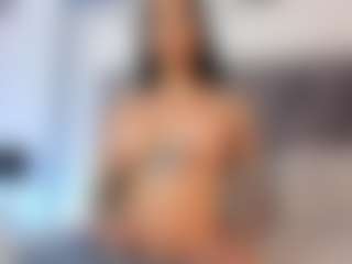 Live cam show with Coco D'Amore - BBW on makecum.org