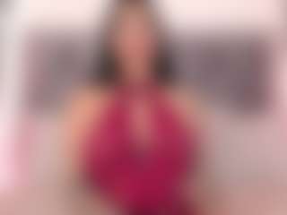 Live cam show with Coco D'Amore - Natural on Camsoda
