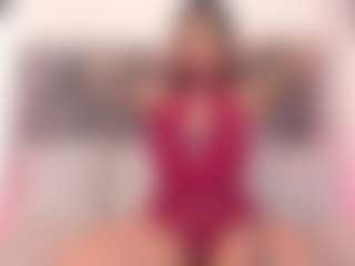 Live cam show with Coco D'Amore - Brown Eyes on livesuperchat.net