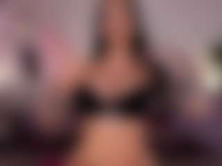 Live cam show with Coco D'Amore - Young Adult on Camming Site