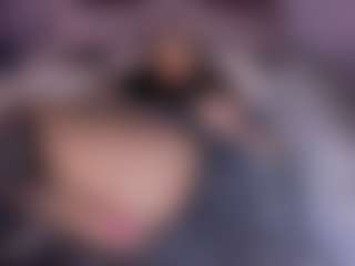 Live cam show with Coco D'Amore - Public Ebony on SpankPalCams